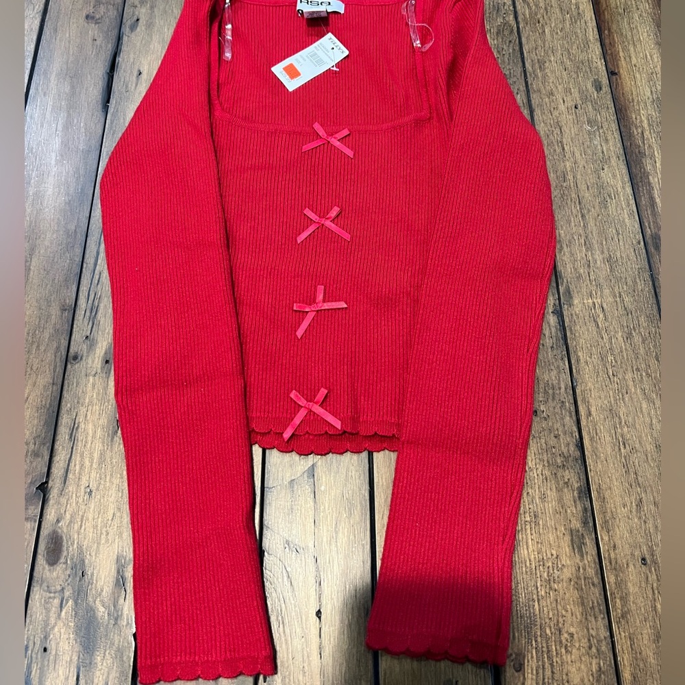 NWT RSQ Teen Size Large red Ribbed Sweater Shirt with Bow Accents